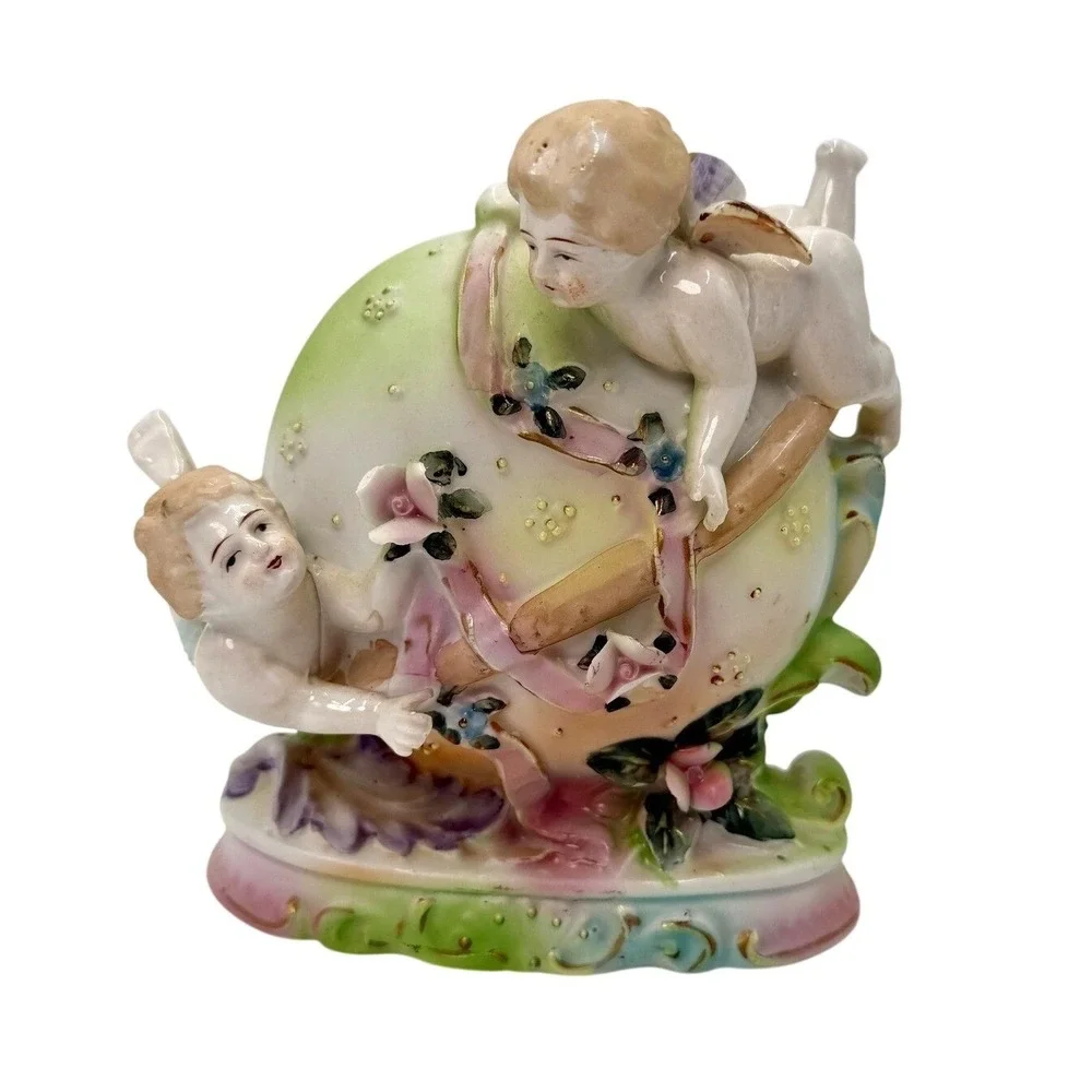 Antique Victorian Porcelain‎ Cherub Putti Figurine Applied Flowers 1800s
